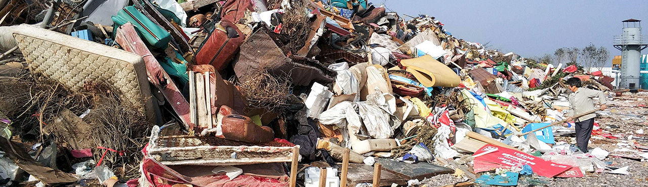 生活垃圾撕碎機(jī)針對(duì)各種生活垃圾物料而設(shè)計(jì) 生活垃圾撕碎機(jī)針對(duì)各種生活垃圾物料而設(shè)計(jì)